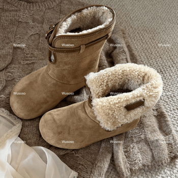 Cizme de iarnă cu creștere de înălțime de 4,5 cm | partea superioară din nubuk, căptușeală din lână, talpă din cauciuc, gât mediu, slip-on