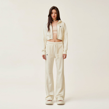 Set hoodie i hlače — casual slim, pamuk 95%+, dugi rukavi, ženski, proljeće 2024