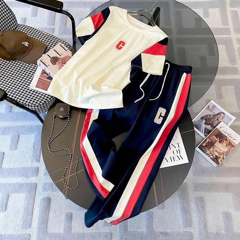 Divdaļīgs kokvilnas un poliestera sporta komplekts ar 3/4 garuma piedurknēm un platām biksēm, vasara 2024