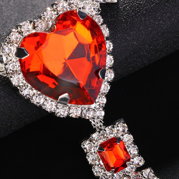 Korpusa ķēde ar sarkanajiem kristāliem, elektroplakēta vara sakausējums, sievietes stils