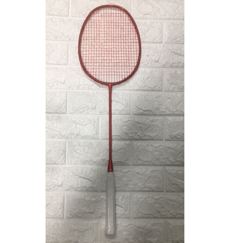 Zernik badminton palica s karbonskim okvirom, težina 80–84 g, debljina držača G5, pravolinijski udar, najlonske strune