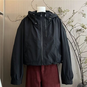 Дамско качулено бейзболно яке, къс модел, chenille плат, спандексова смес, пролет 2025