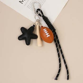 PU-rostos kötél kulcstartó kamerás és biliárd motívummal; eredeti dizájn, táska dísz; csillagok, hold, felhők és univerzum mintázat; félig kézzel készített; 2026 tavasz megjelenés