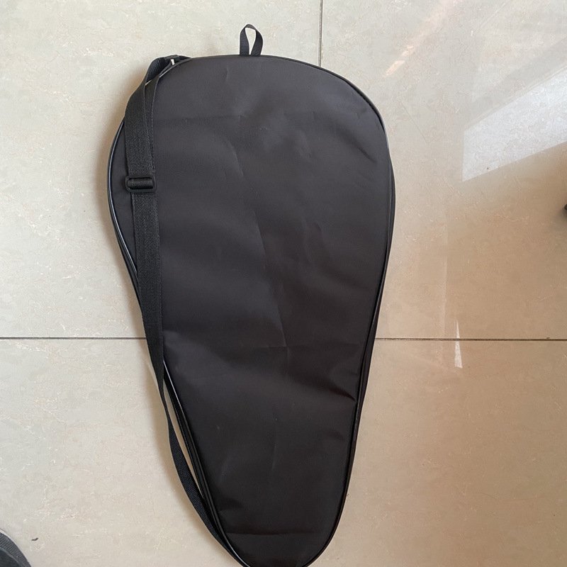 Tenisa raketes soma vienai raketei — plecu soma, no Oxford auduma, ūdensizturīga un nodilumizturīga, piemērota galda tenisam un badmintonam