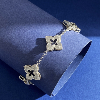 Βραχιόλι από ορείχαλκο με μοτίβα τετράφυλλου και πεντάφυλλου λουλουδιού, χειροβούρτσιστο φινίρισμα, ενθέσεις μικρών λευκών διαμαντιών, unisex, κορεατικού στυλ