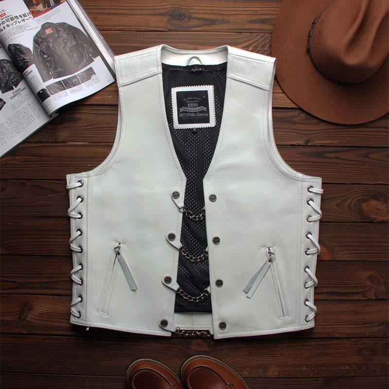 Férfi slim-fit valódi bőrből készült mellény, dupla gombos záródás, fémdíszítések és cipzáras zsebek