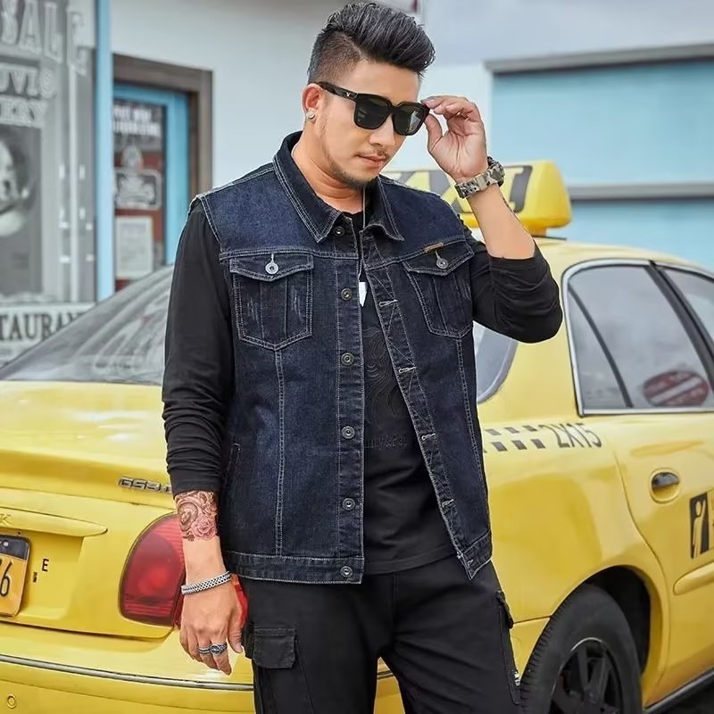 Férfi pamut munkás mellény, laza szabás, ujj nélküli, kardigán-stílusú, dupla előrész zárás, oldalsó zsebek, téli viselet