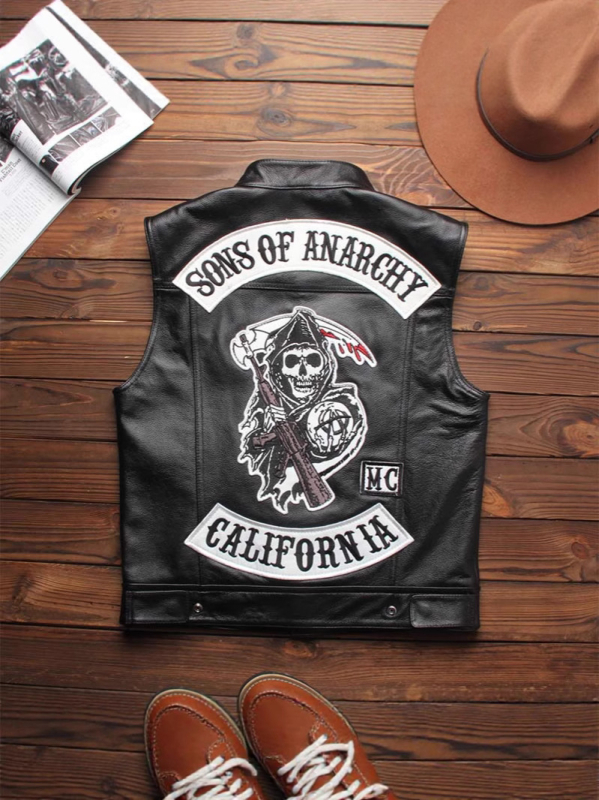 Говежда кожена жилетка със стойков яка, тесен силует, цип за закопчаване, мулти-логота бродерия, Harley Rider Club