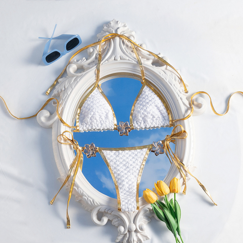 Γυναικείο μπικίνι με κορδόνια και μεταλλικά στοιχεία – σεξι σχέδιο με ανοιχτή πλάτη, πολυεστερικό ύφασμα με επένδυση σπανξ, 176 g, επένδυση για το στήθος, χωρίς μεταλλική στήριξη