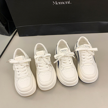 Moteriški sportbačiai: PU viršus, gumos padas, raišteliai, apvali nosis, EVA įdėklas