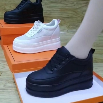 Cipele za povećanje visine od 8 cm, mekani mikrovlakneni gornji dio, gumeni potplat, vezanje, za proljetni ležerni stil
