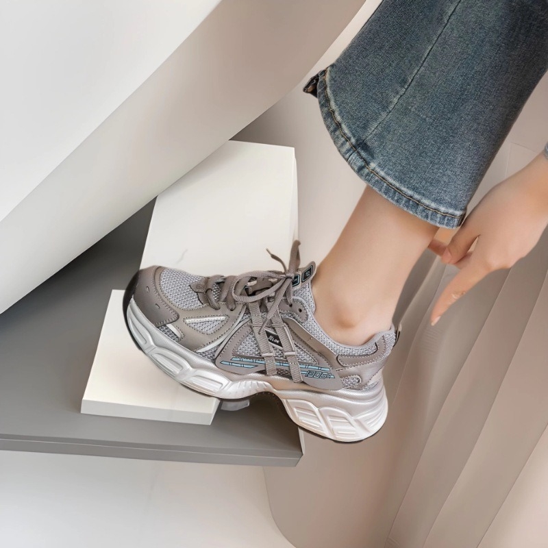 Дамски спортни обувки с мрежеста горна част и синтетична кожа, дишащи, връзки, 3–5 см ток