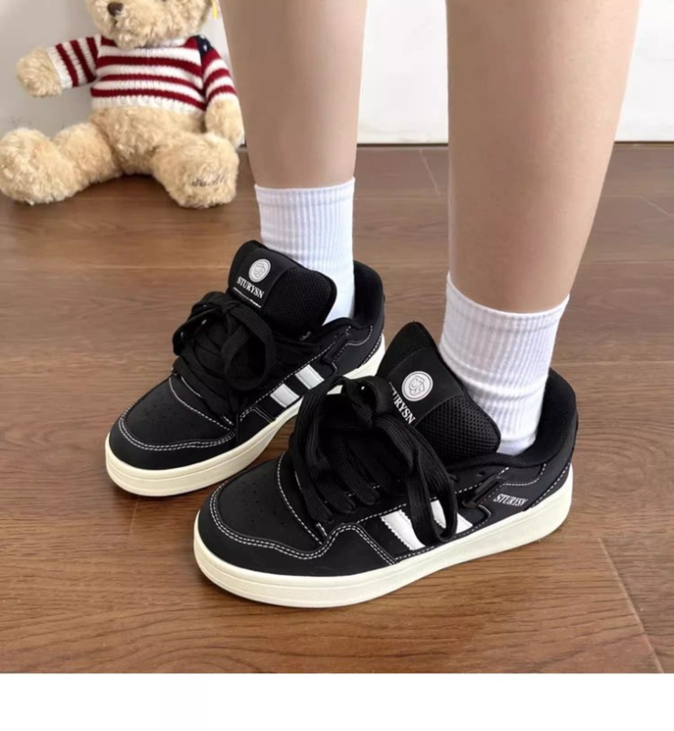 Vīriešu platformas sporta apavi: apaļš purns, mākslīgs PU augšdaļa, vidēja augstuma augšdaļa, 3–5 cm platforma, šņorēšana