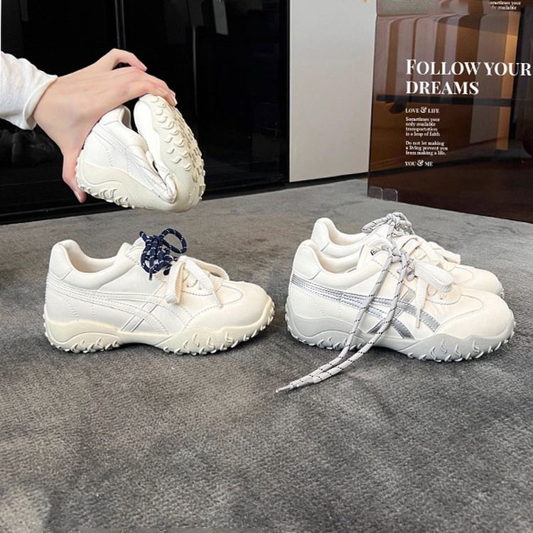 Sieviešu treniņcepuri ar biezu zoli un iekšējo augstuma palielinājumu, priekšējā aizdare, virsma un odere no super šķiedras, gumijas zole, anti-slip.