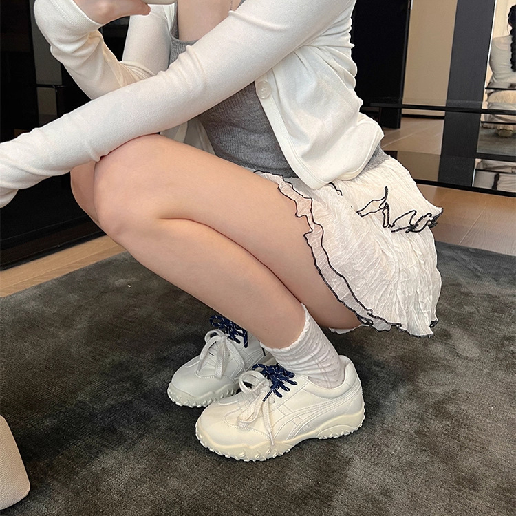 Sieviešu treniņcepuri ar biezu zoli un iekšējo augstuma palielinājumu, priekšējā aizdare, virsma un odere no super šķiedras, gumijas zole, anti-slip.