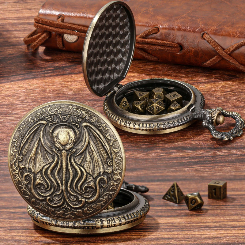 DND kocka kiegészítő óratok, cinkötvözet, polip-szárny medállal, kerek sarkú, testreszabható