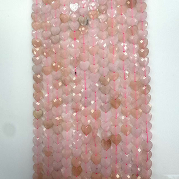 Természetes kő karkötő elemek négylevelű lóhere motívummal, Barokk stílus szív alakú részletekkel, szekciós vágási technika, márka Lildbz