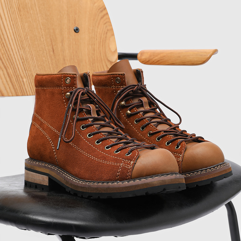 Αντρικά μποτάκια Martin, μεσαίου ύψους, άνω μέρος από split δέρμα, λαστιχένια σόλα, αντιολισθητικά