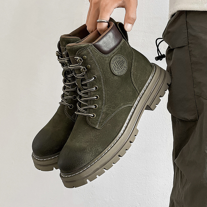 Μάρτιν μποτάκια με επάνω μέρος από σουέντ και δέρμα χοίρου, καουτσούκ σόλα, χοντρό τακούνι 3–5 cm, μεσαίου ύψους γάμπας