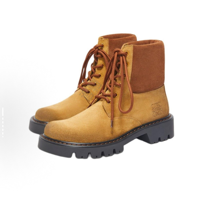 Γυναικεία μποτάκια Martin - Άνω μέρος από γνήσιο δέρμα, Σόλα από καουτσούκ, Τετράγωνος τακούνι 3-5 cm, Μπροστινό δέσιμο με κορδόνια