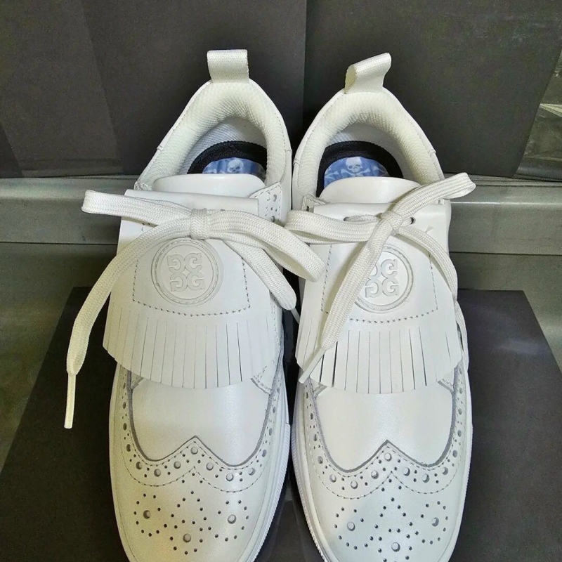 Sieviešu golfa kedas ar ādas augšdaļu, svītrainais raksts, EVA vidējā zole, gumijas zole, vidēja augšdaļa (pavasaris–rudens)