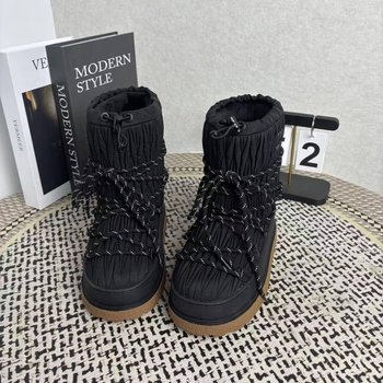 Снежни ботуши: с подплата от агнешка вълна, плисирана найлонова лента, дебела подметка, високи до средата на прасеца, водоустойчиви