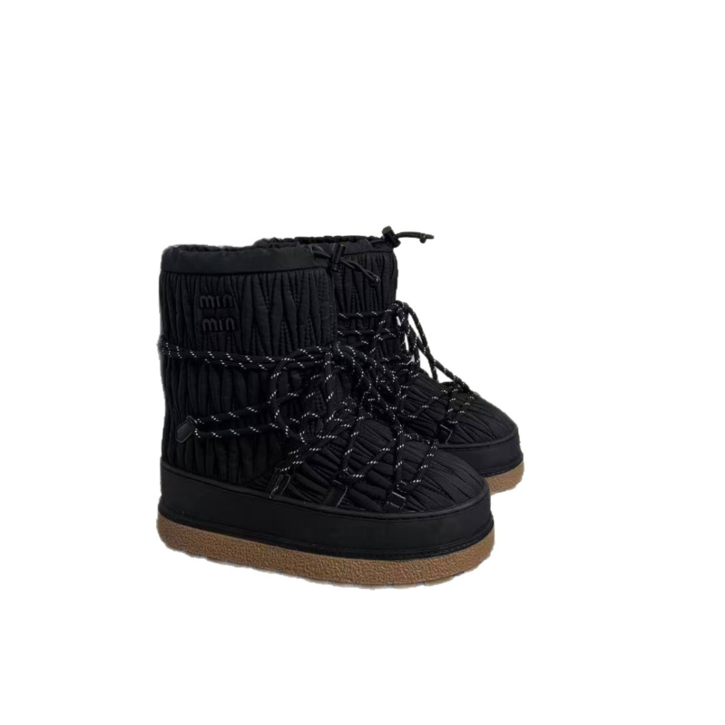 Снежни ботуши: с подплата от агнешка вълна, плисирана найлонова лента, дебела подметка, високи до средата на прасеца, водоустойчиви