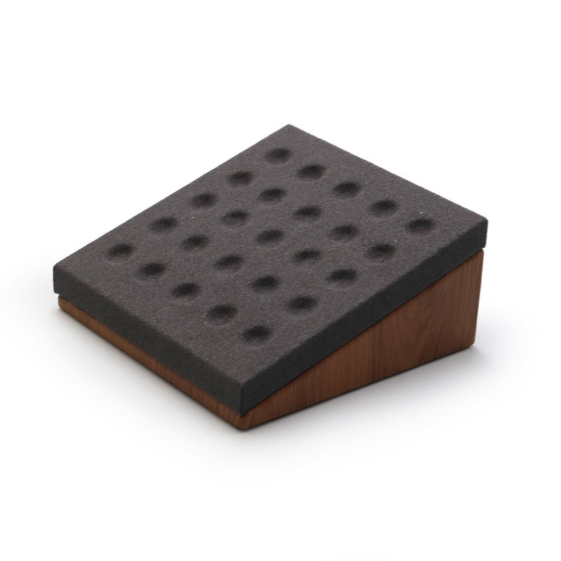 Držač za prikazivanje nakita — masivno drvo, stil visokog kvaliteta, marka Chaohua packaging eva lining, proljeće 2025