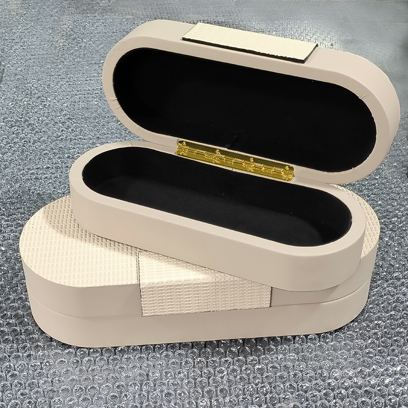 Ékszerdoboz bőrrel, modern minimális dizájn, szilárd kivitelezés (Márka: Yibo; Anyag: bőr; Stílus: 5914865; Keménység: kemény; Specifikáció: Normál)