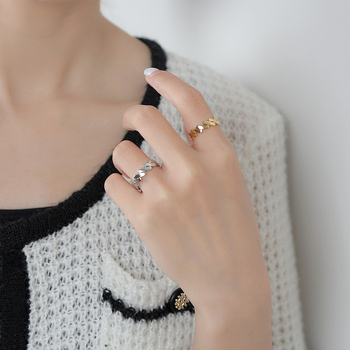 Női titán-acél gyűrű, geometriai kialakítás, hideg stílus