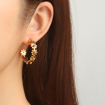 Levél mintás rozsdamentes acél karkötő, elektroplakolásos bevonattal, 2024 ősz