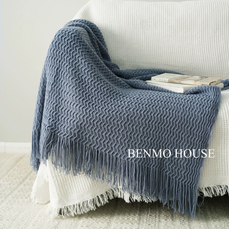 Плетено одеяло за диван в скандинавски стил, едноцветен модел, за пролет и есен