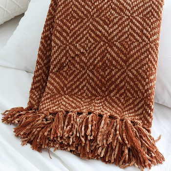 Диванско тъкано одеяло, декоративно с геометричен модел, пасторалeн стил, акрил, 300–499 g, за всички сезони.