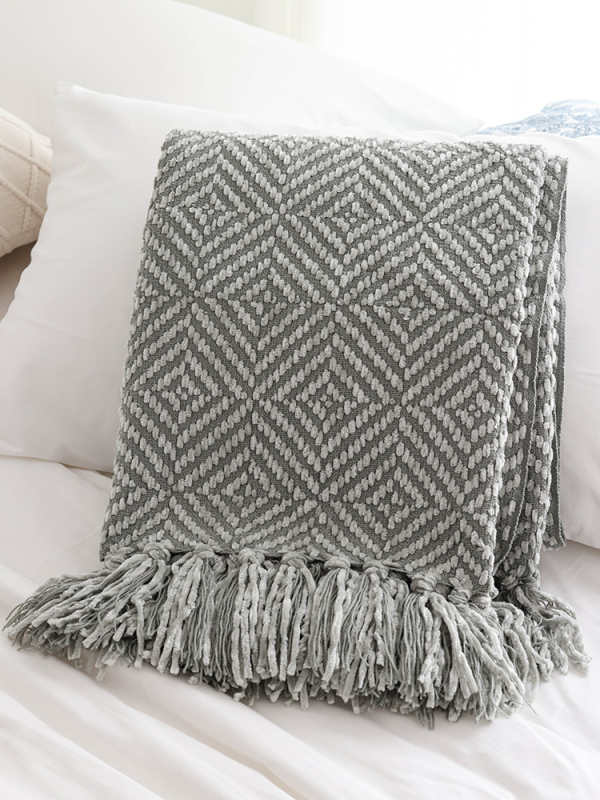 Диванско тъкано одеяло, декоративно с геометричен модел, пасторалeн стил, акрил, 300–499 g, за всички сезони.