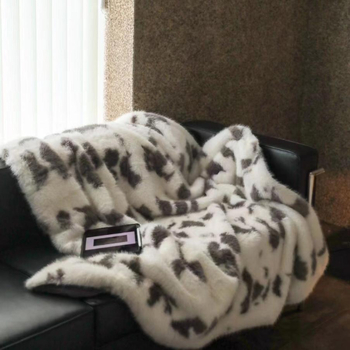 Одеяло за диван и спалня, лек лукс стил, сезон пролет и есен, материя: друга, модел: друг