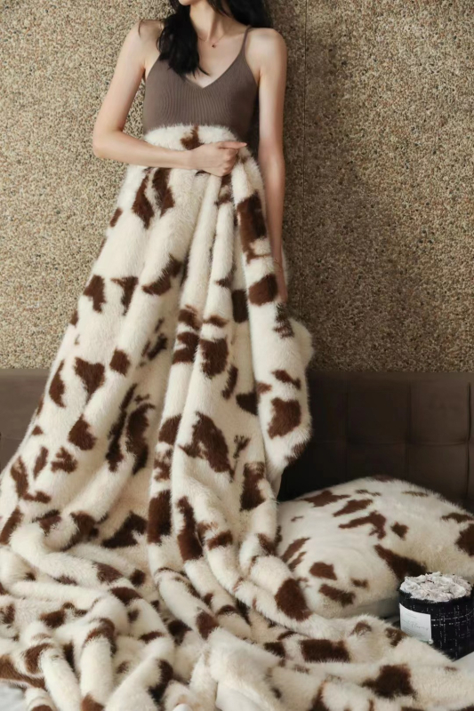 Одеяло за диван и спалня, лек лукс стил, сезон пролет и есен, материя: друга, модел: друг