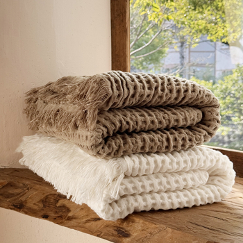 Вафелено одеяло с пискюли, 1100 г, пролет-есен, едноцветен модел