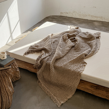 Вафелено одеяло с пискюли, 1100 г, пролет-есен, едноцветен модел