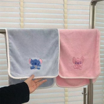 Stitch ušiveni Cartoon set za kupaće ručnike — Cartoon otisak, velur tekstura, poliester, težina 301–350 g, Ply vlakna, tkanje Weft
