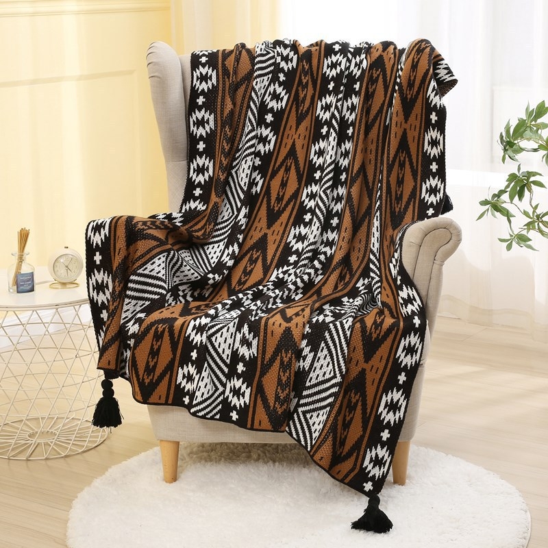 Плетено жакардово одеяло с еленски плюш, 800-999 г, флорална шарка, модерен минимализъм, подходящо за всички сезони