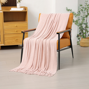 Плетено одеяло от акрилно влакно; тегло 500–799 г; проста шарка; скандинавски стил; подходящо за всички сезони