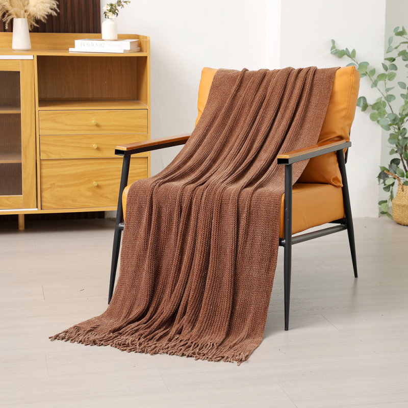 Плетено одеяло от акрилно влакно; тегло 500–799 г; проста шарка; скандинавски стил; подходящо за всички сезони