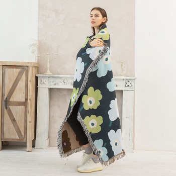 Полиестерно външно одеяло за пикник и къмпинг – Light Luxury, флорален принт, 1000–1499 g, пролет/есен