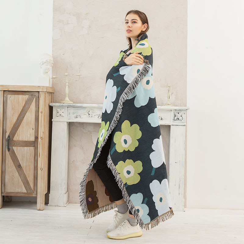 Полиестерно външно одеяло за пикник и къмпинг – Light Luxury, флорален принт, 1000–1499 g, пролет/есен