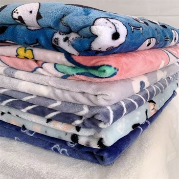 Κουβέρτα φλίς κοραλλί, βάρος 5 κιλά και άνω, σχέδια: ρίγες, μονόχρωμη, κινούμενο σχέδιο, συνθετικές ίνες