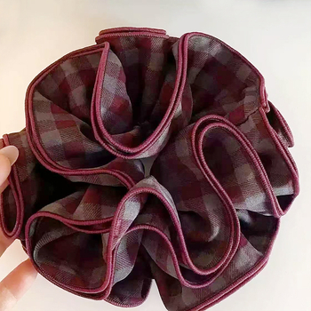 Korea-stiilis ruuduline pitsiga juuksekumm lastele, kangast, käsitöö