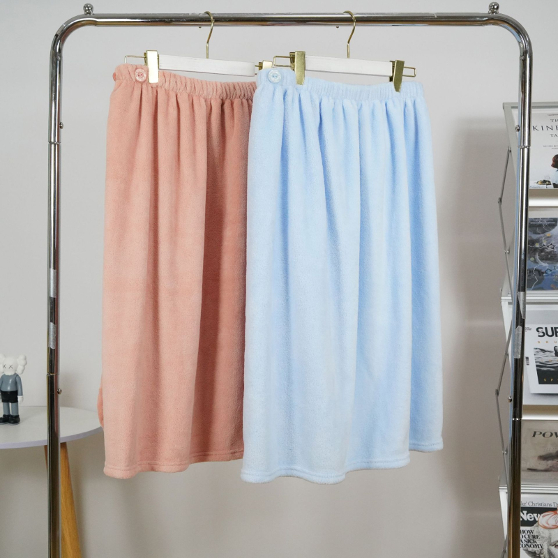 Ženski kupaći set: ogrtač s kapuljom, ručnik s kapuljom i kapica za tuš; koralni fleece; slatka karikaturna izvezena; težina 200–300 g; 10 niti; izvezeno