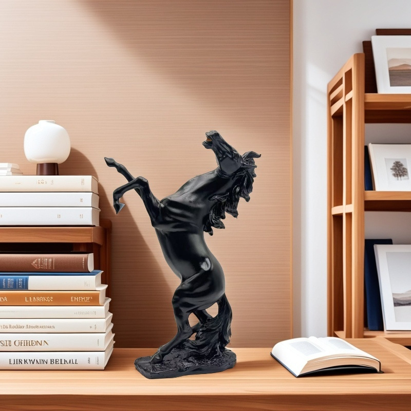Skulptura od smole — konj, Xiangsheng, moderan minimalistički stil, idealan poklon za kolege, prijatelje ili razredne kolege
