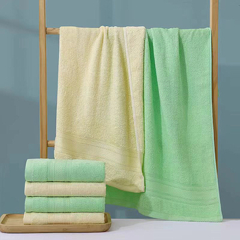 Kupaonski ručnik od bambusovih vlakana, mekan i upijajući, 32 vlakana, jacquard i plosnata tkanina, težina 120–140 g, prilagodljivo