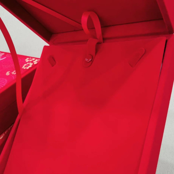 Sanjin Szövetes Ékszerdoboz Baba Nyaklánchoz, Fém Hardverrel és Ékszercsomagolással